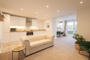 Apartment 1, King's Court
